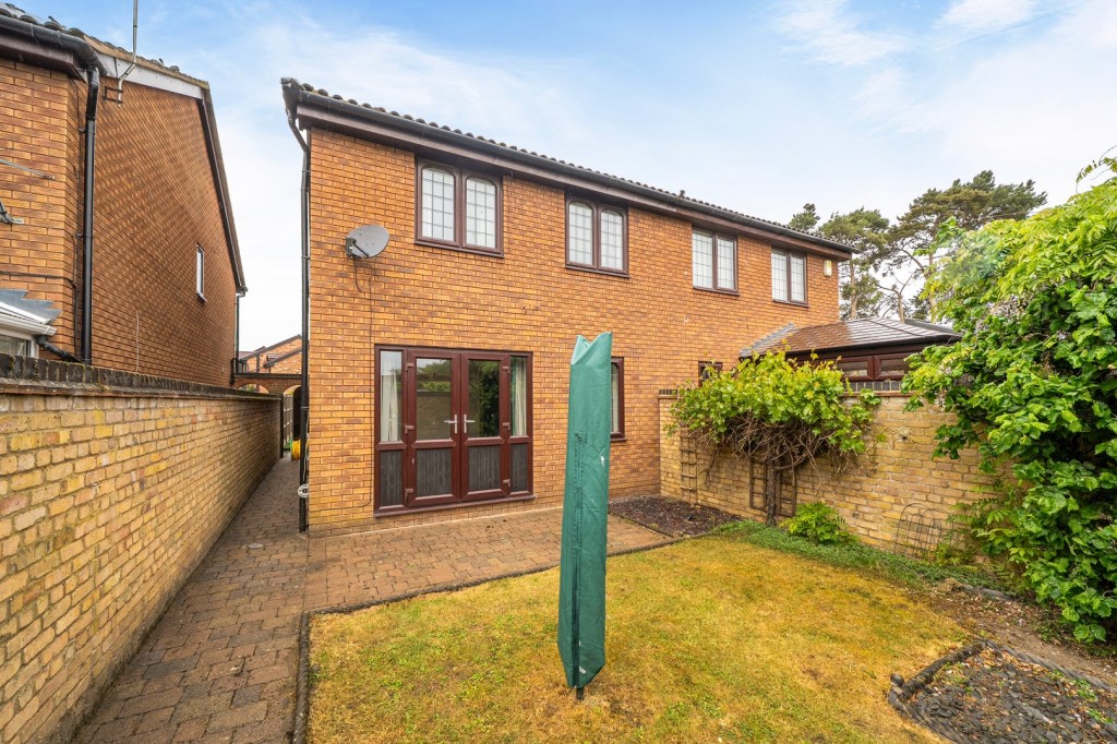 Sears Close, Shefford, Bedfordshire