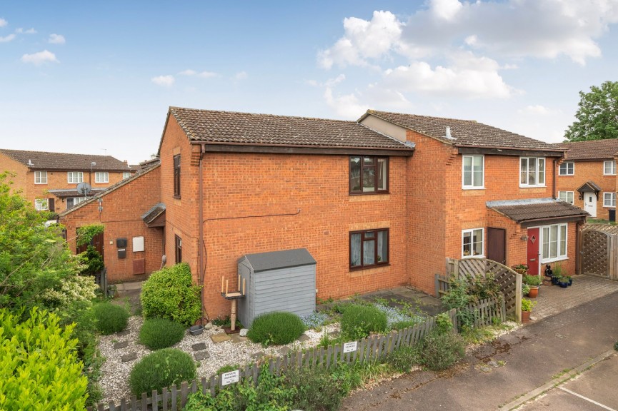 1 bedroom Flat for Sale Upperstone Close, Stotfold, Bedfordshire