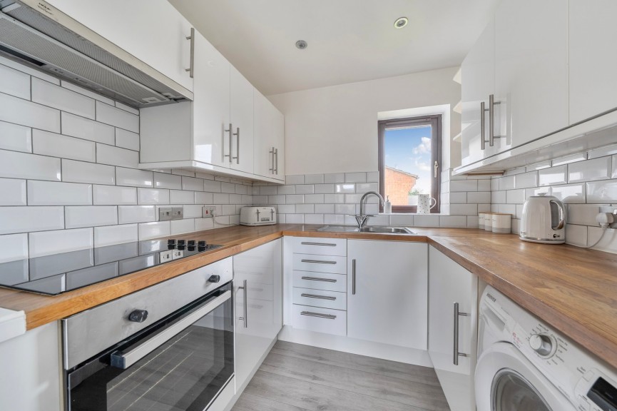 1 bedroom Flat for Sale Upperstone Close, Stotfold, Bedfordshire