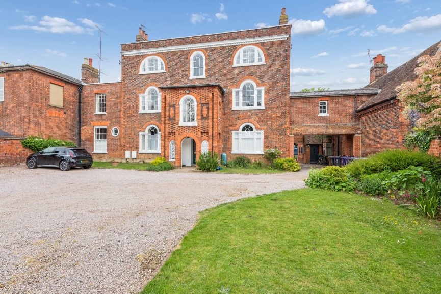 2 bedroom Flat for Sale Upper Tilehouse Street, Hitchin, Hertfordshire