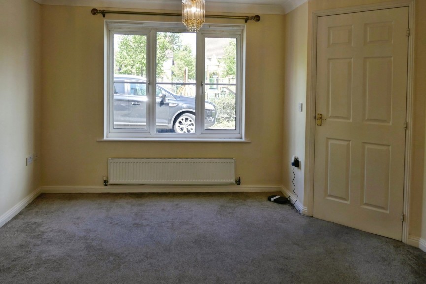 3 bedroom House for Letting Thistle Drive, Hatfield, Hertfordshire