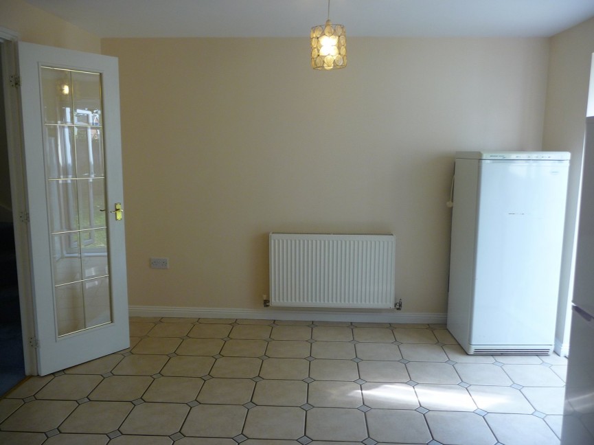 3 bedroom House for Letting Thistle Drive, Hatfield, Hertfordshire