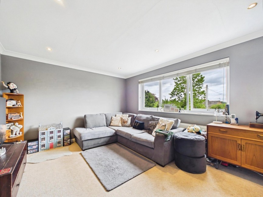 1 bedroom Flat for Sale Bedford Road, Hitchin, Hertfordshire