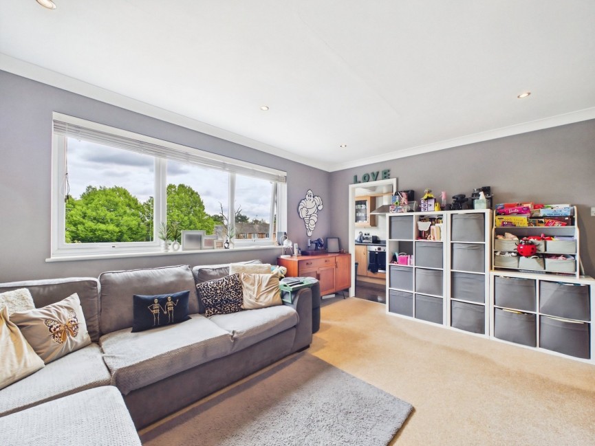 1 bedroom Flat for Sale Bedford Road, Hitchin, Hertfordshire