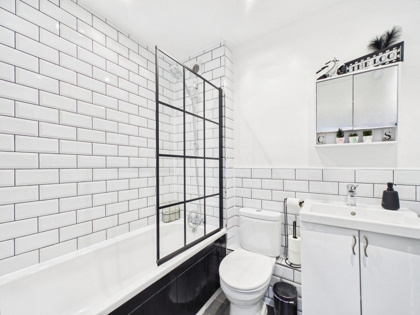 1 bedroom Flat for Sale Bedford Road, Hitchin, Hertfordshire