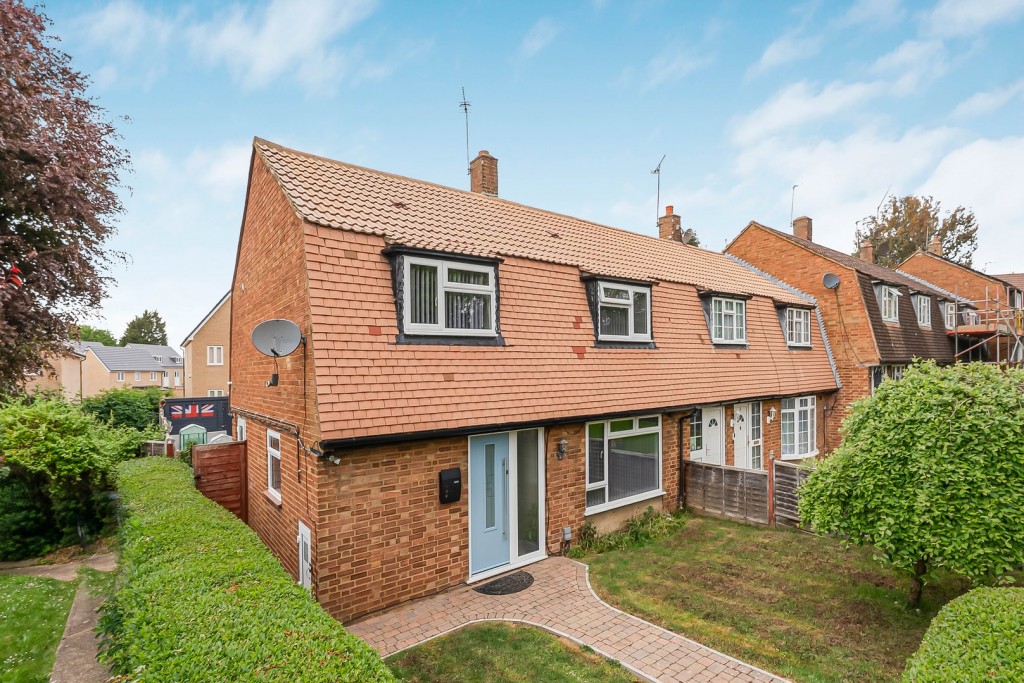 Cloverland, Hatfield, Hertfordshire