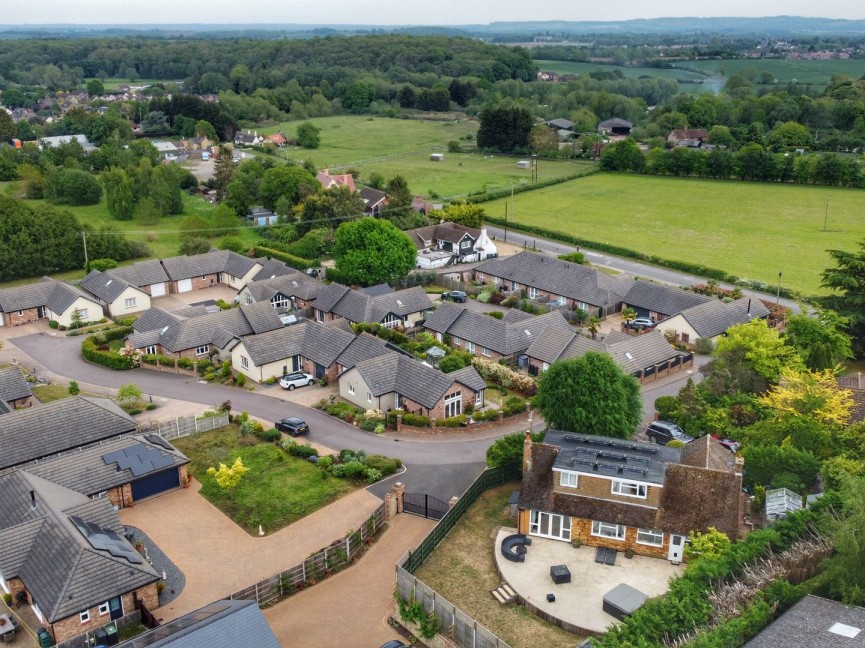 2 bedroom Bungalow for Sale Maulden, Bedfordshire