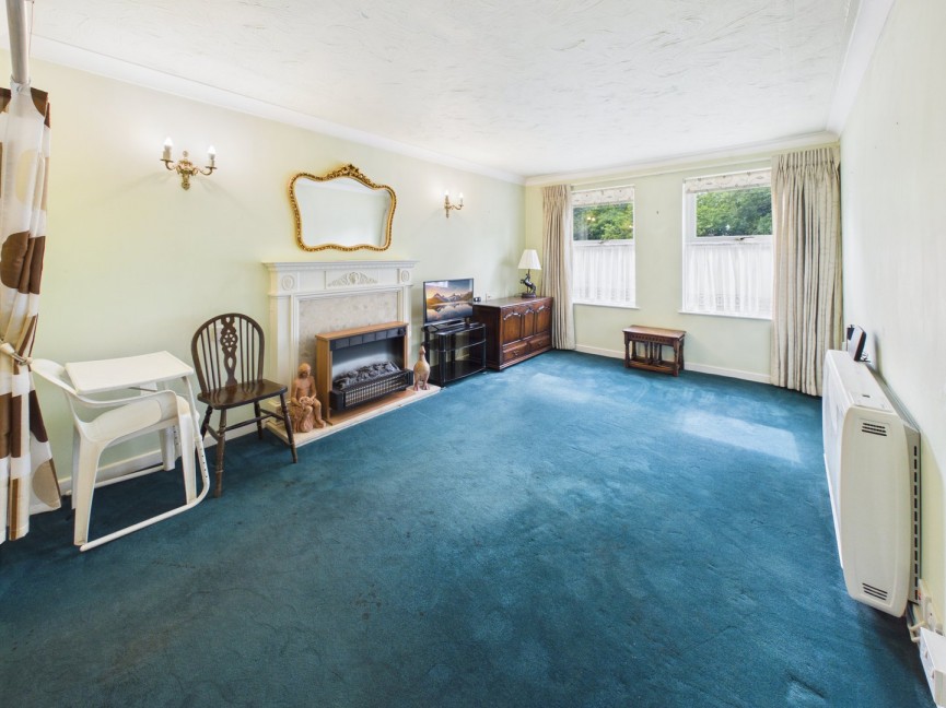 2 bedroom Flat for Sale Elmwood Court, BALDOCK, Hertfordshire