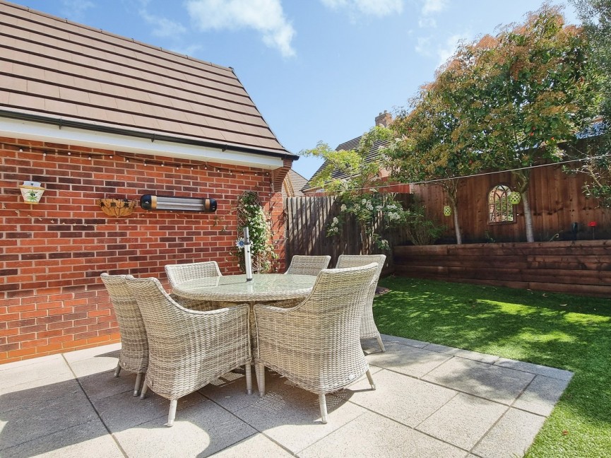 5 bedroom House for Sale Stewartby, Bedfordshire