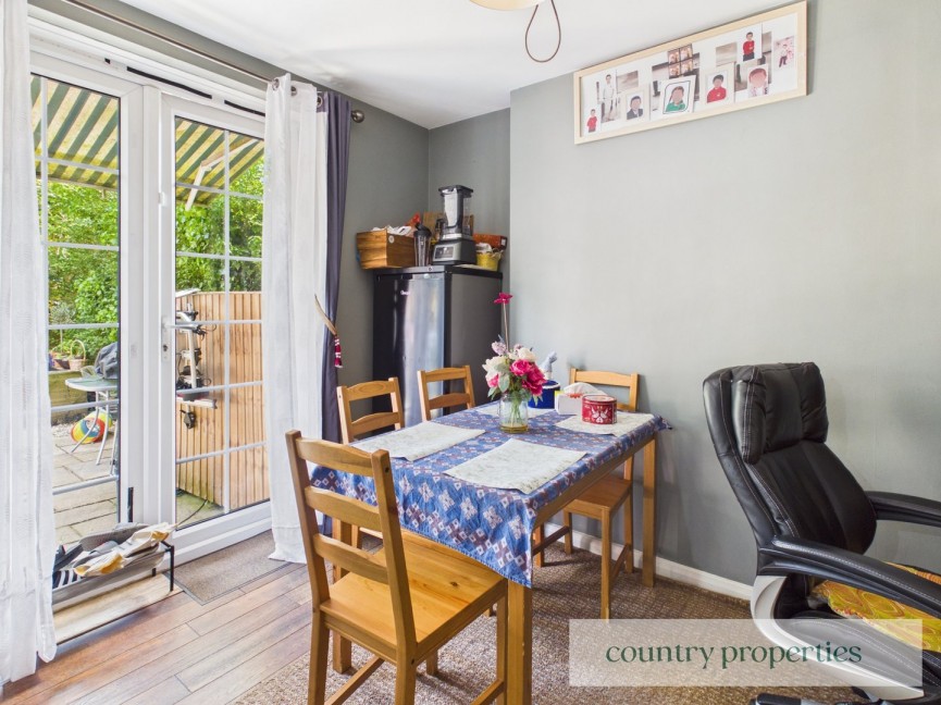3 bedroom House for Sale Springfields, Welwyn Garden City, Hertfordshire