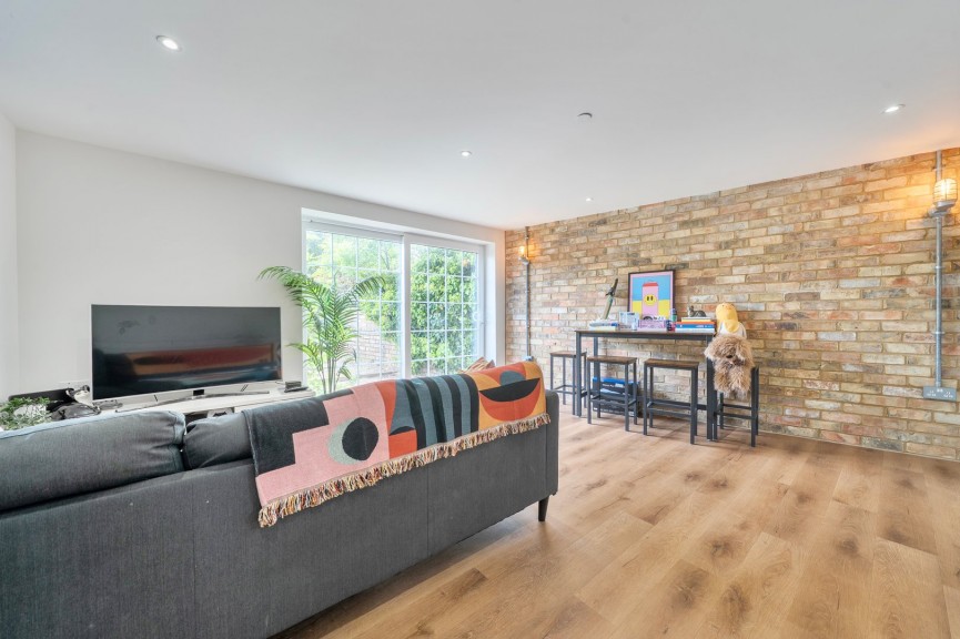 2 bedroom House for Sale Clifton Road, Shefford, Bedfordshire