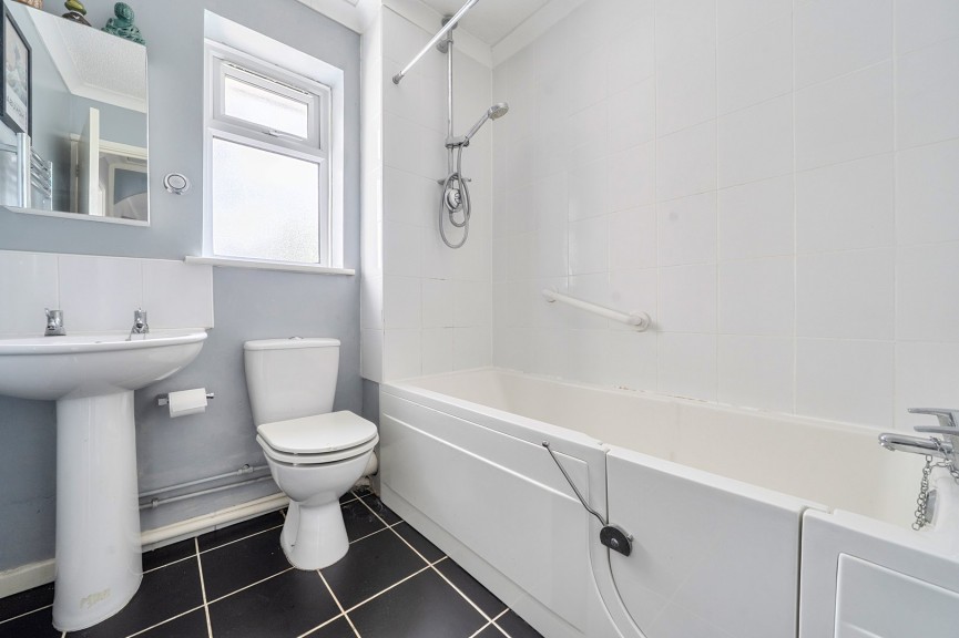 1 bedroom Bungalow for Sale Ullswater Close, Flitwick, Bedfordshire