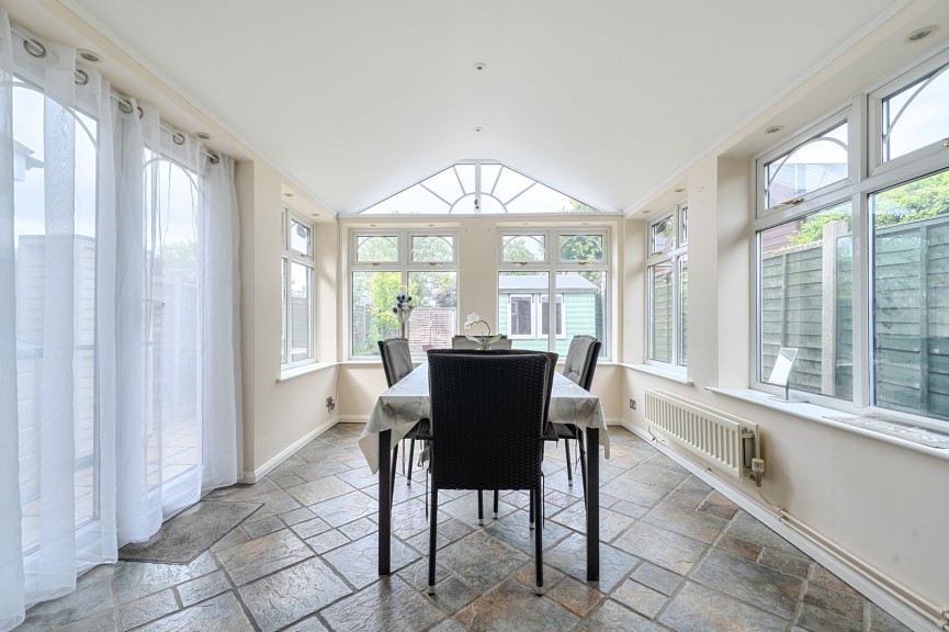 4 bedroom House for Sale Chase Hill Road, Arlesey, Bedfordshire