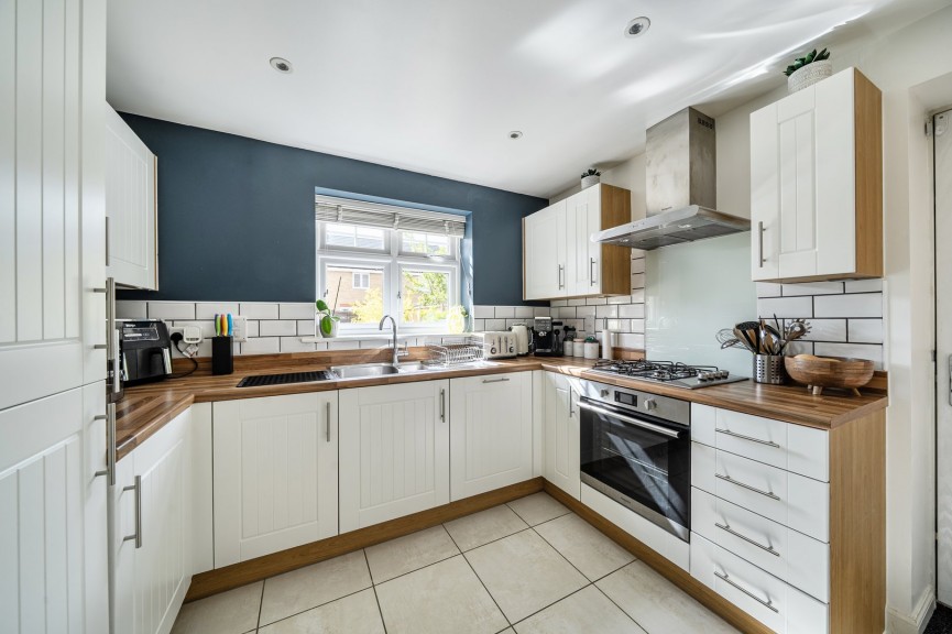 3 bedroom House for Sale Shackleton Gardens, Flitwick, Bedfordshire