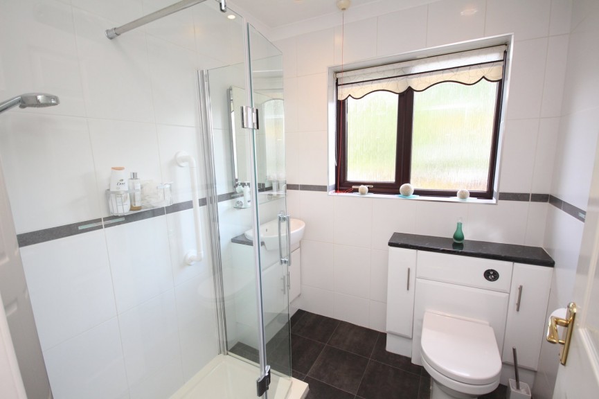 2 bedroom Flat for Sale Norton Road, Letchworth Garden City, Hertfordshire
