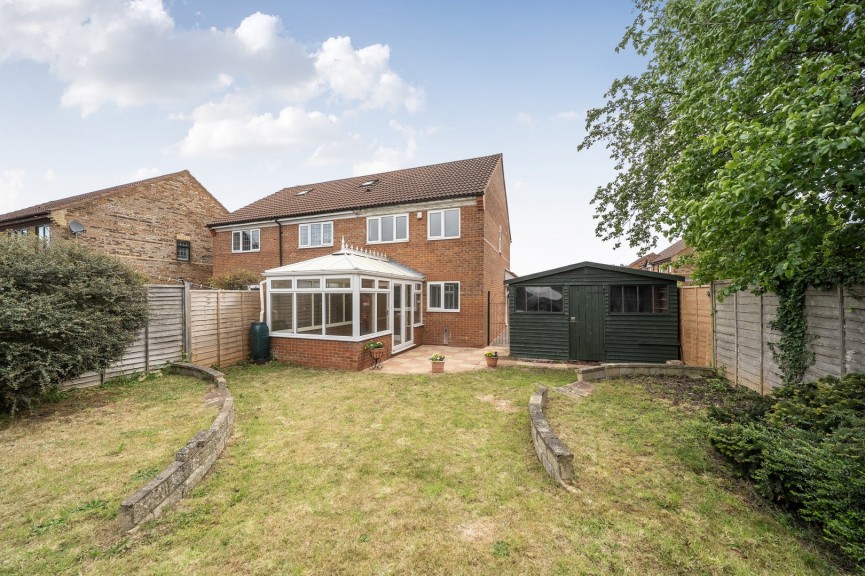 3 bedroom House for Sale The Paddocks, Flitwick, Bedfordshire