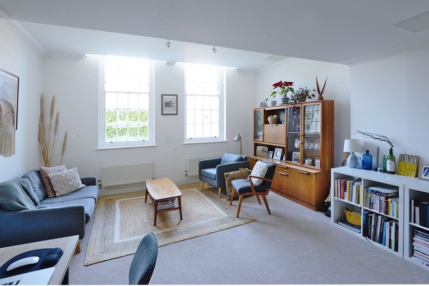 2 bedroom Flat for Letting Kingsley Avenue, Fairfield, Bedfordshire