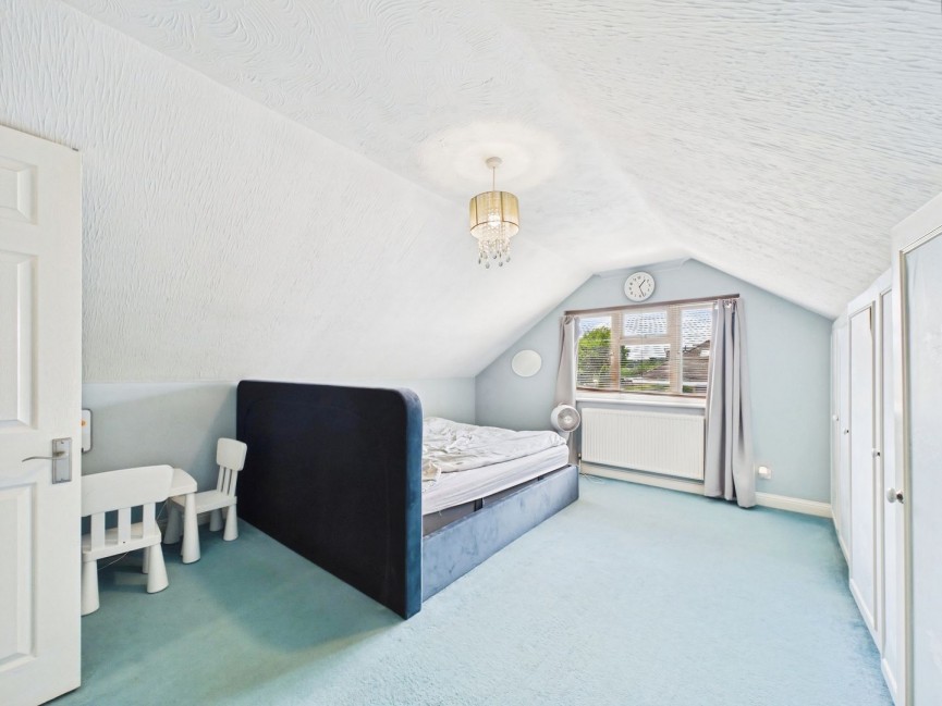 3 bedroom House for Sale Lindsay Avenue, Hitchin, Hertfordshire