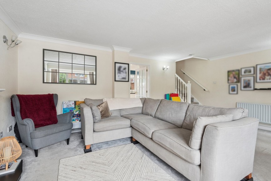 3 bedroom House for Sale Grange Close, Hitchin, Hertfordshire