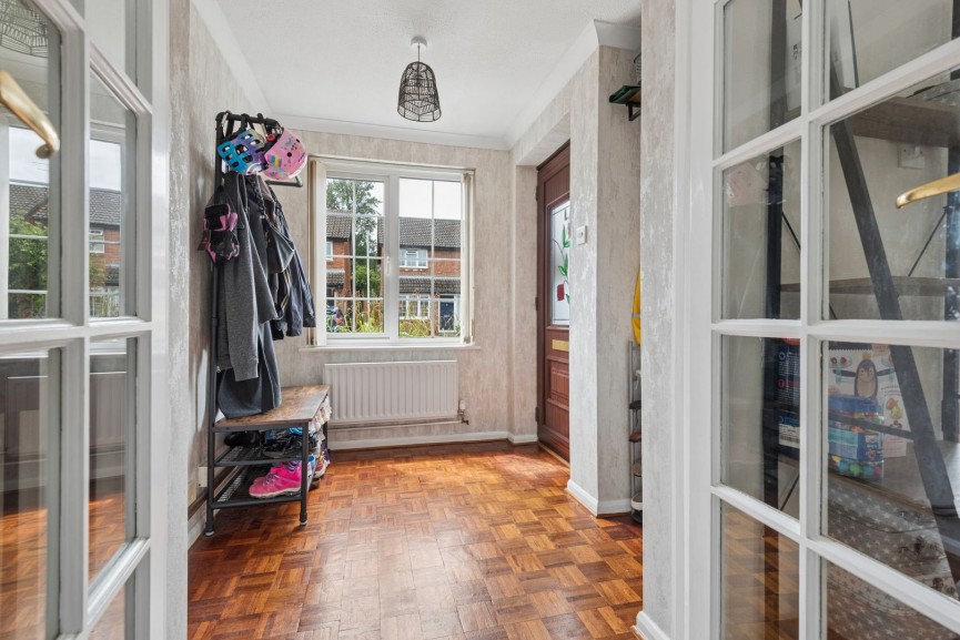 3 bedroom House for Sale Grange Close, Hitchin, Hertfordshire