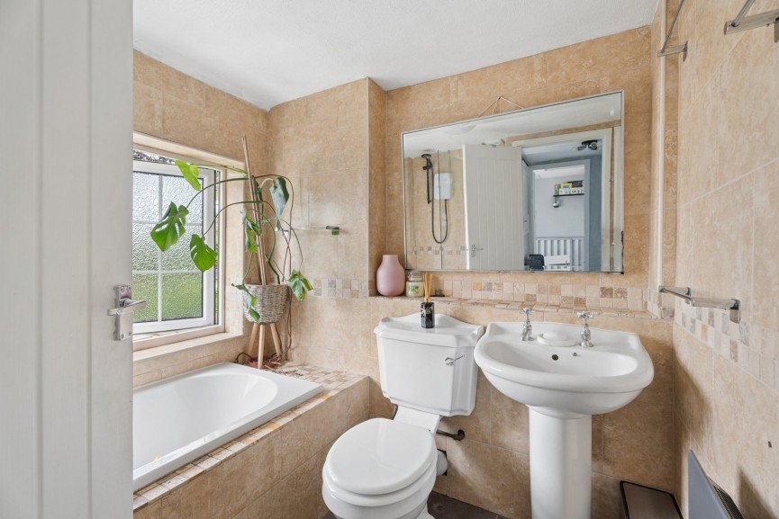 3 bedroom House for Sale Lilley, Luton, Hertfordshire