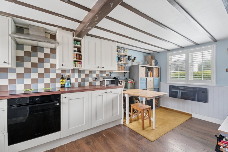 3 bedroom House for Sale Lilley, Luton, Hertfordshire