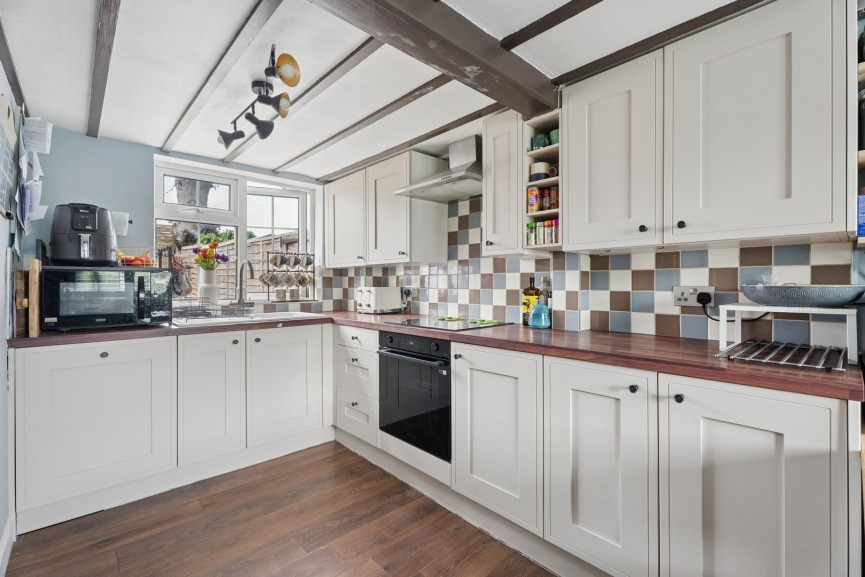 3 bedroom House for Sale Lilley, Luton, Hertfordshire
