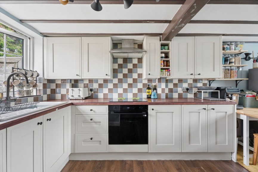 3 bedroom House for Sale Lilley, Luton, Hertfordshire