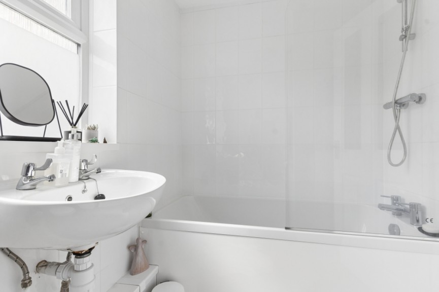 3 bedroom House for Sale Balmoral Road, Hitchin, Hertfordshire