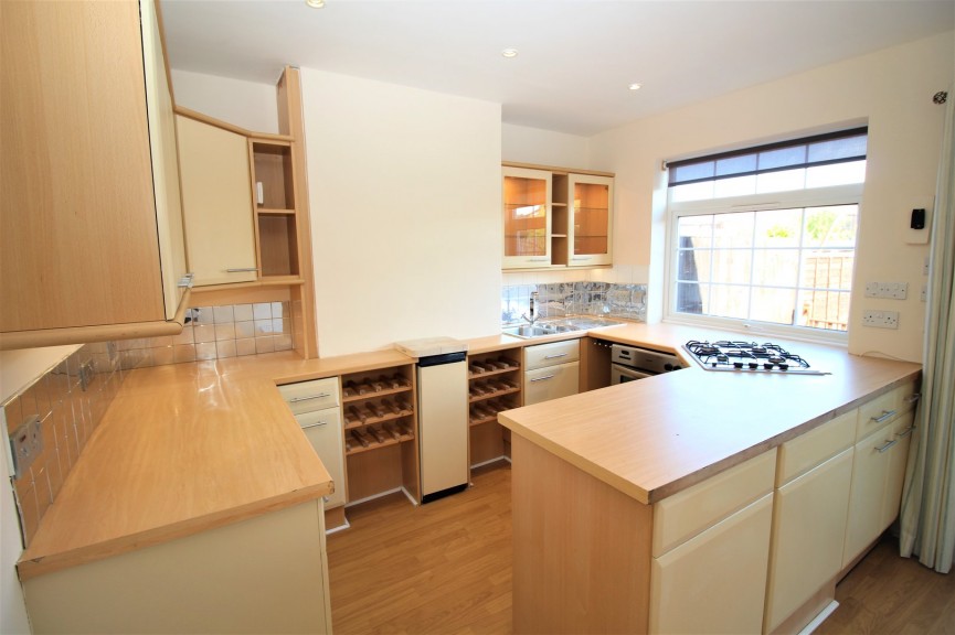 2 bedroom House for Letting Heathcote Avenue, Hatfield, Hertfordshire