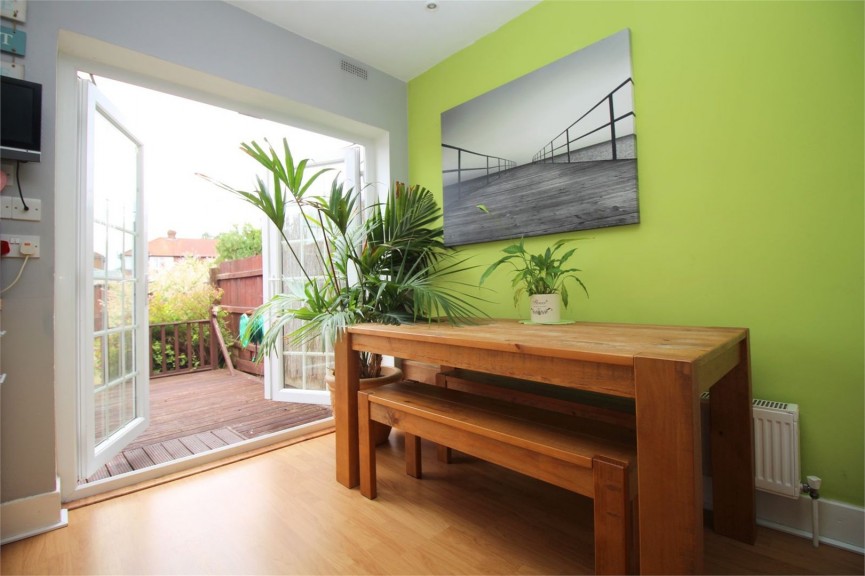 2 bedroom House for Letting Heathcote Avenue, Hatfield, Hertfordshire