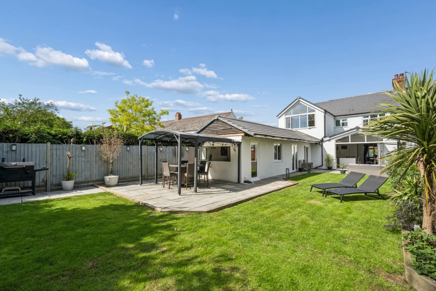 5 bedroom House for Sale Wootton, Bedford