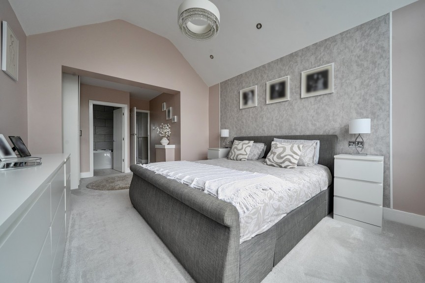5 bedroom House for Sale Wootton, Bedford