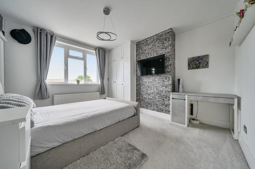5 bedroom House for Sale Wootton, Bedford
