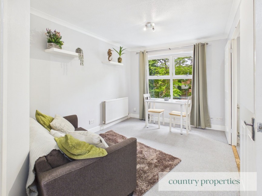1 bedroom Flat for Sale Sunningdale Mews, Welwyn Garden City, Hertfordshire