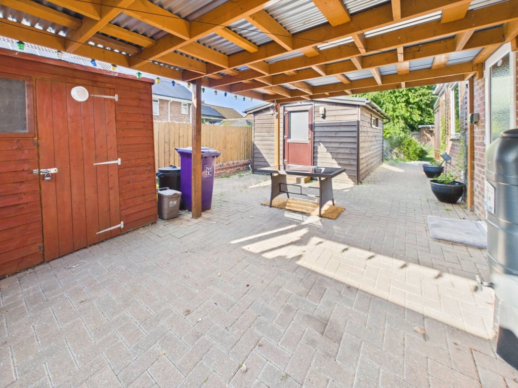 Poplar Drive, Royston, Hertfordshire
