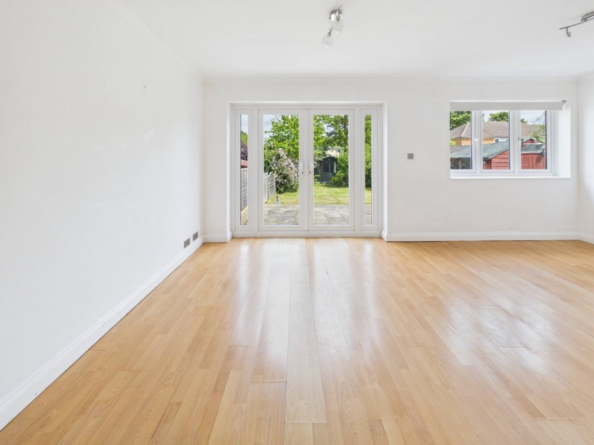 3 bedroom House for Sale The Leas, Baldock, Hertfordshire