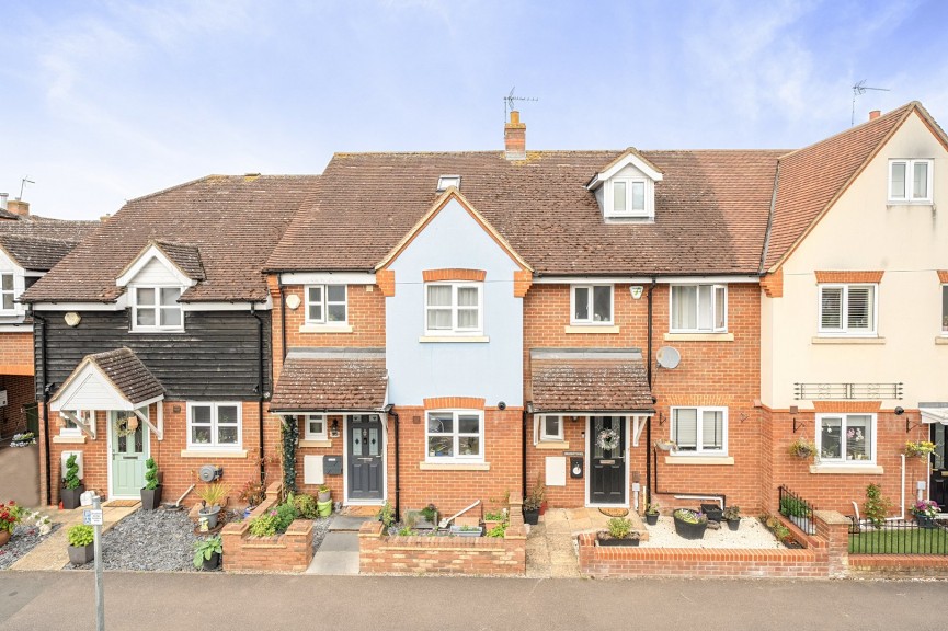 4 bedroom House for Sale Coppice Mead, Stotfold, Bedfordshire