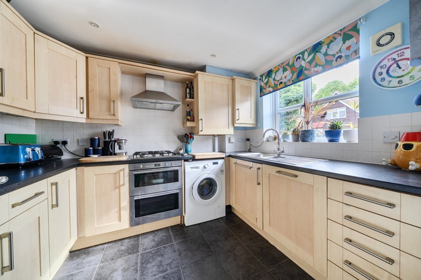 4 bedroom House for Sale Coppice Mead, Stotfold, Bedfordshire