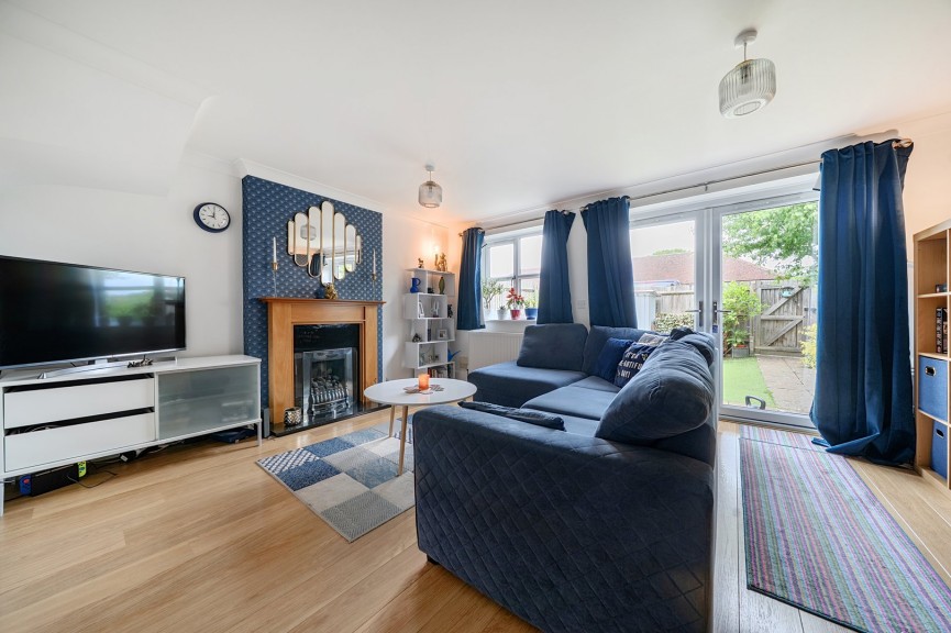 4 bedroom House for Sale Coppice Mead, Stotfold, Bedfordshire
