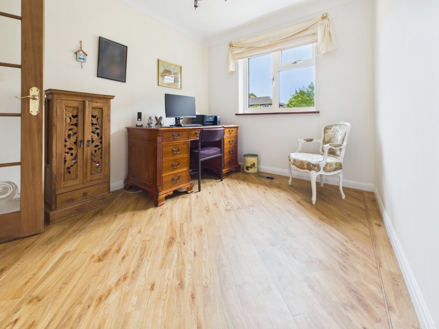 3 bedroom Bungalow for Sale Downlands, Royston, Hertfordshire