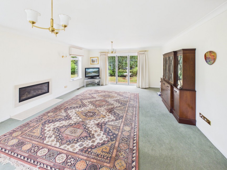 3 bedroom Bungalow for Sale Downlands, Royston, Hertfordshire