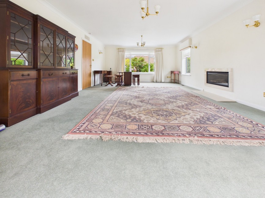 3 bedroom Bungalow for Sale Downlands, Royston, Hertfordshire
