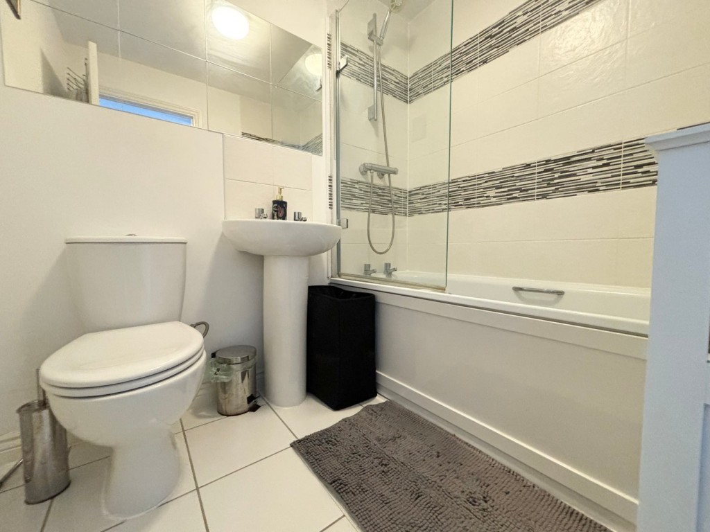 Rutherford Way, Biggleswade, Bedfordshire