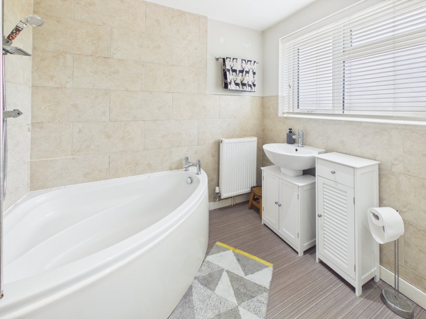 3 bedroom House for Sale Beech Avenue, Biggleswade, Bedfordshire