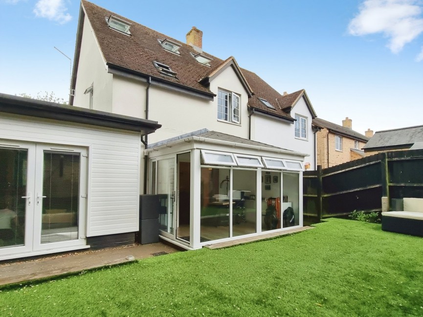 4 bedroom House for Sale Silsoe, Bedfordshire