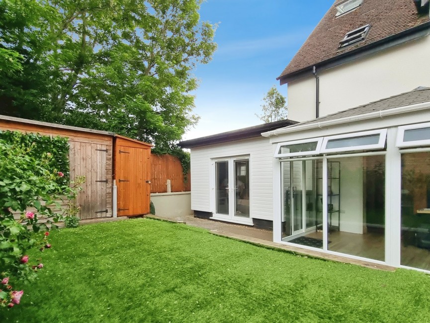 4 bedroom House for Sale Silsoe, Bedfordshire