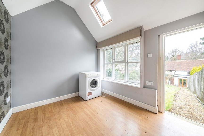 2 bedroom House for Letting High Street, Tingrith, Bedfordshire