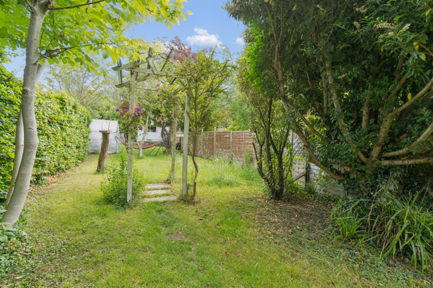 4 bedroom House for Sale Hampden Road, Hitchin, Hertfordshire