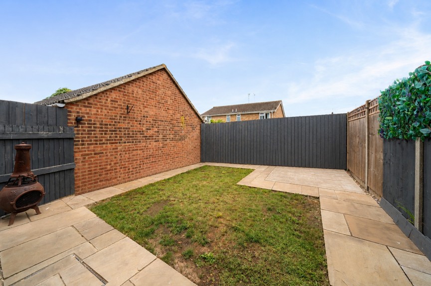 2 bedroom House for Sale Long Close, Lower Stondon, Bedfordshire